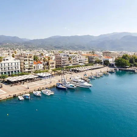 Coastal Charm Modern Seaside Escape Apartment *