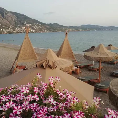 Coastal Charm Modern Seaside Escape Каламата