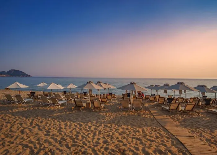 Coastal Charm Modern Seaside Escape * Calamata