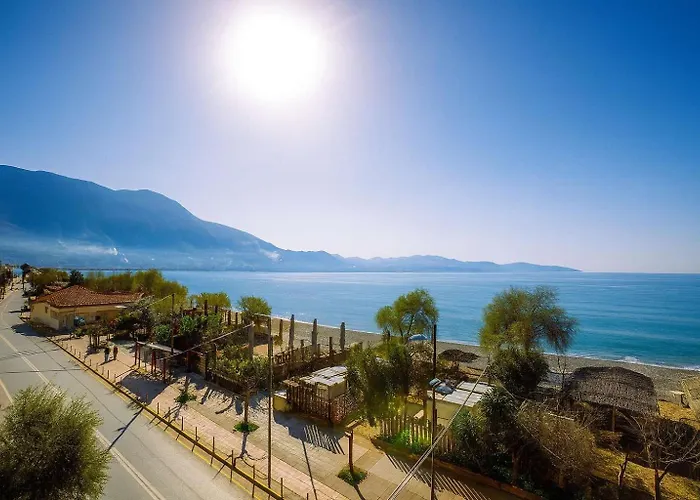 Apartamento Coastal Charm Modern Seaside Escape