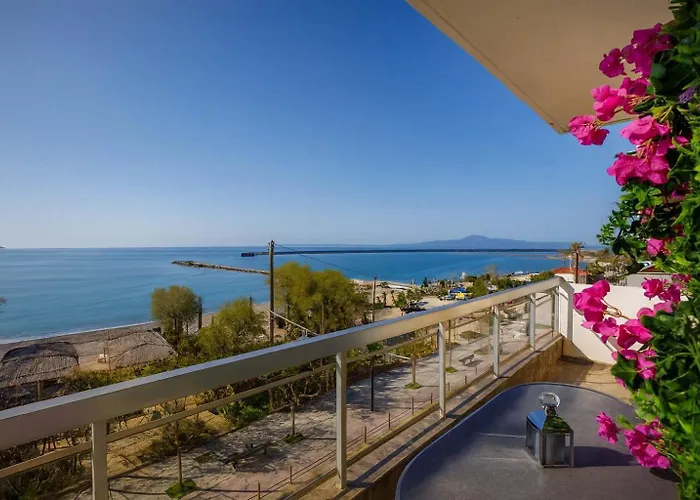 Coastal Charm Modern Seaside Escape